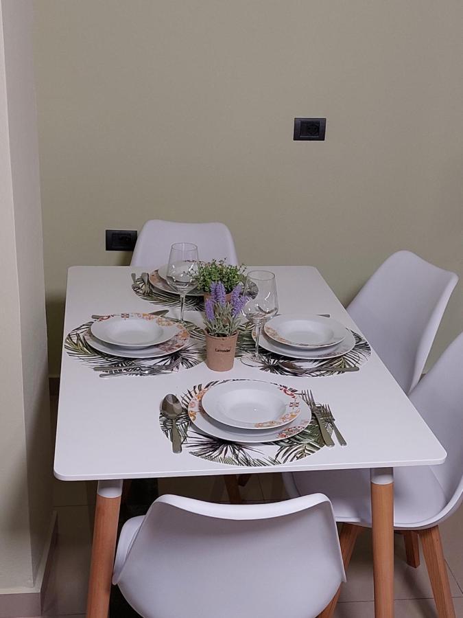 טיראנה Vila Tafa Apartments מראה חיצוני תמונה