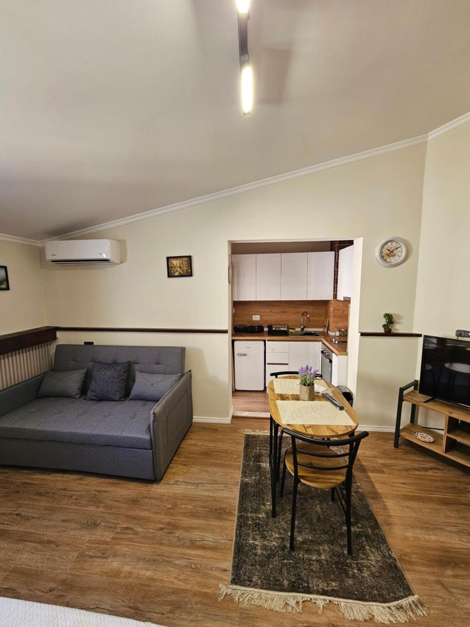 טיראנה Vila Tafa Apartments מראה חיצוני תמונה