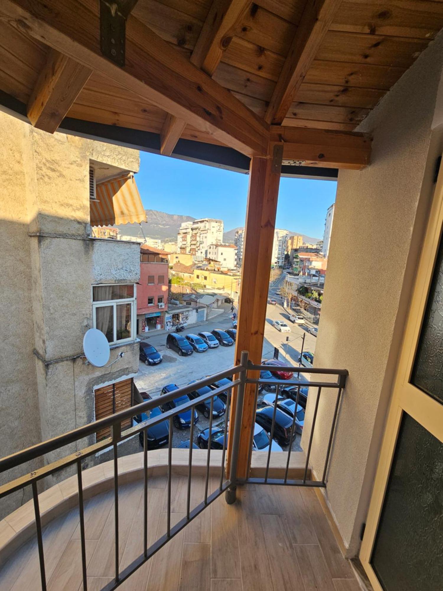 טיראנה Vila Tafa Apartments מראה חיצוני תמונה